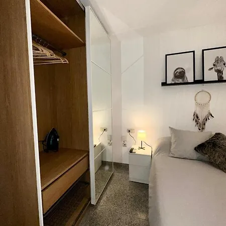 아파트 La Carihuela 2 *